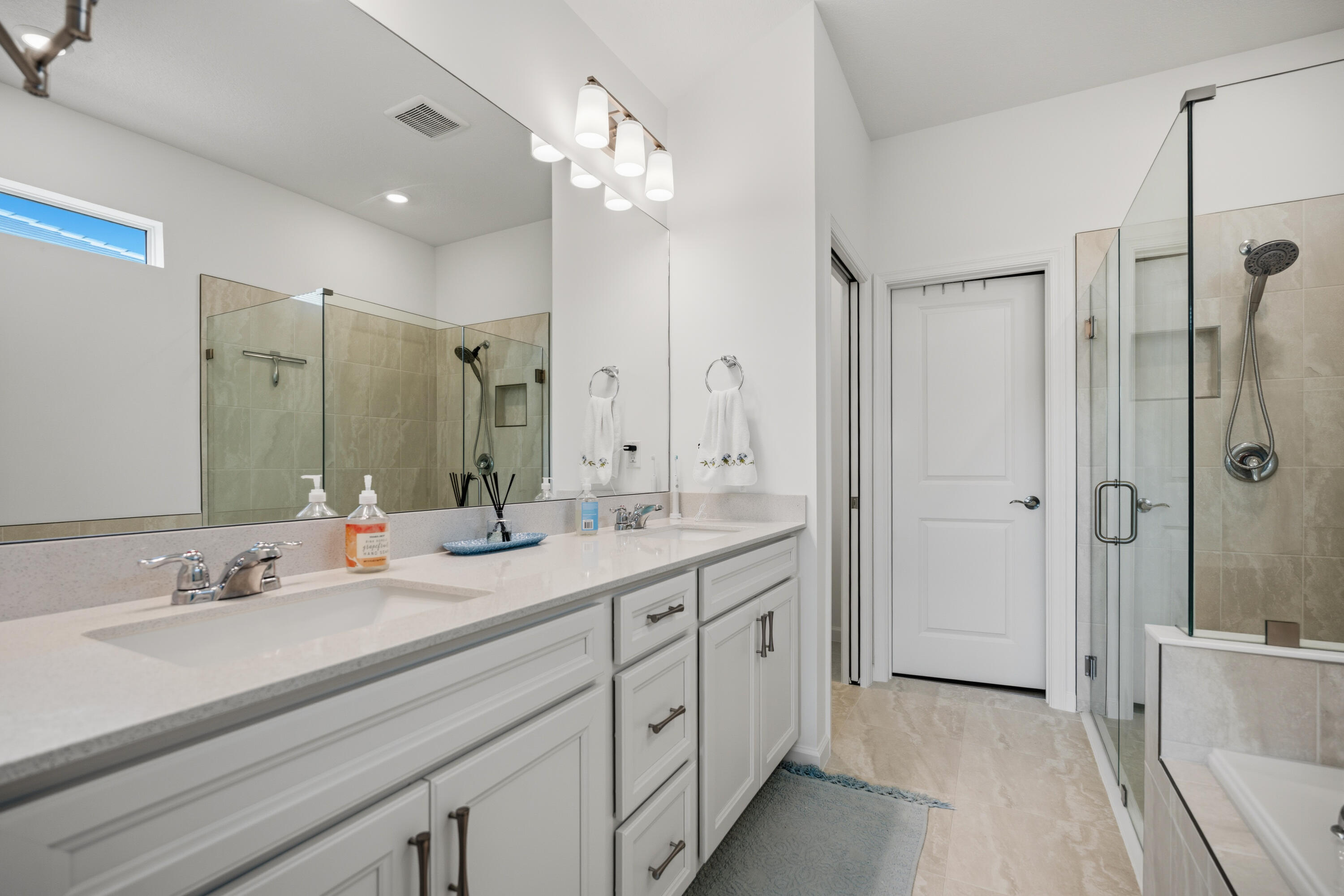 4265 Southwest Cornerstone Way Stuart, FL 34997 - Photo 13 of 44 DSC00813(1)