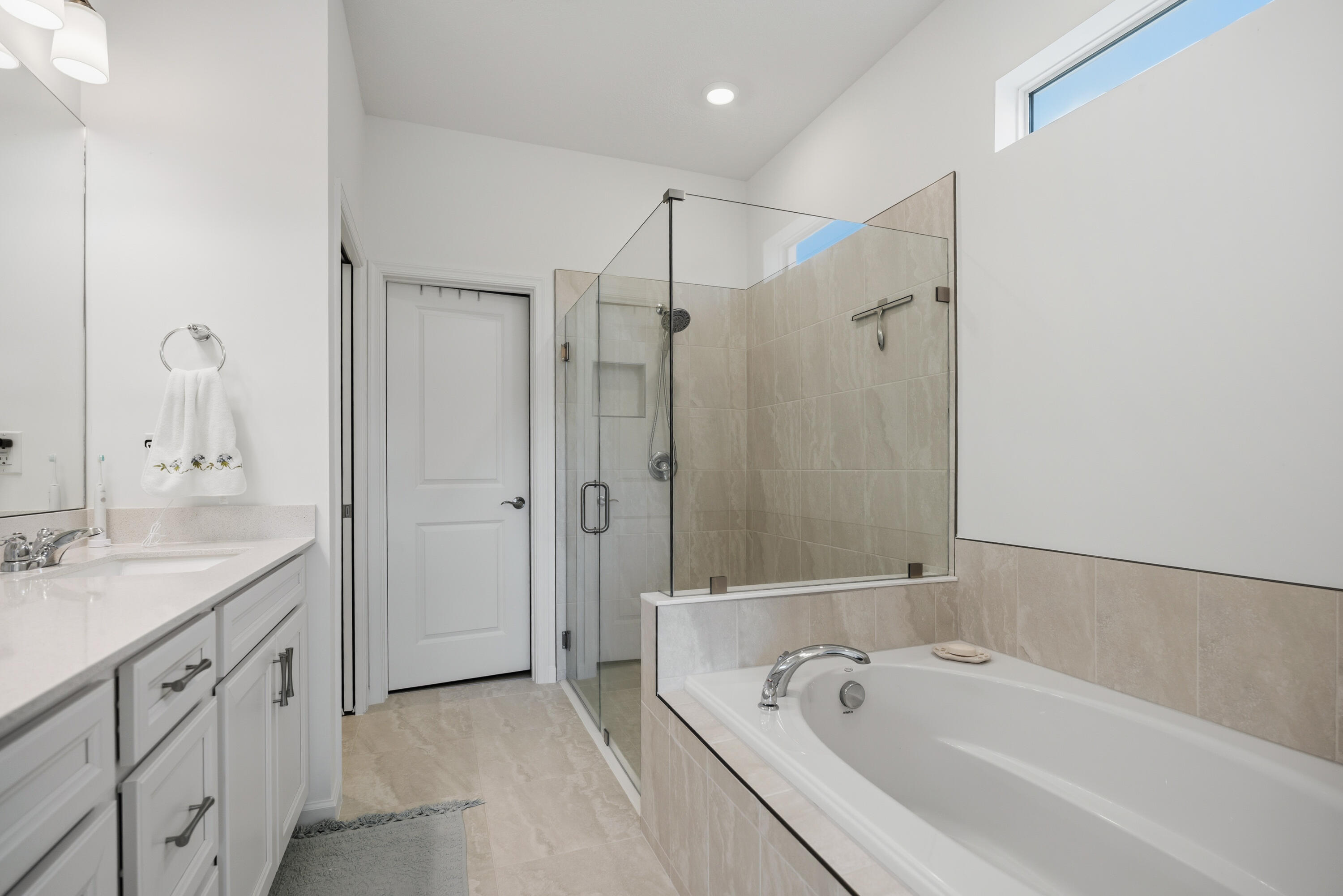 4265 Southwest Cornerstone Way Stuart, FL 34997 - Photo 14 of 44 DSC00810(1)