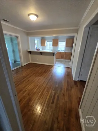 $2,500 | 329 East 63rd Street, Savannah, GA 31405