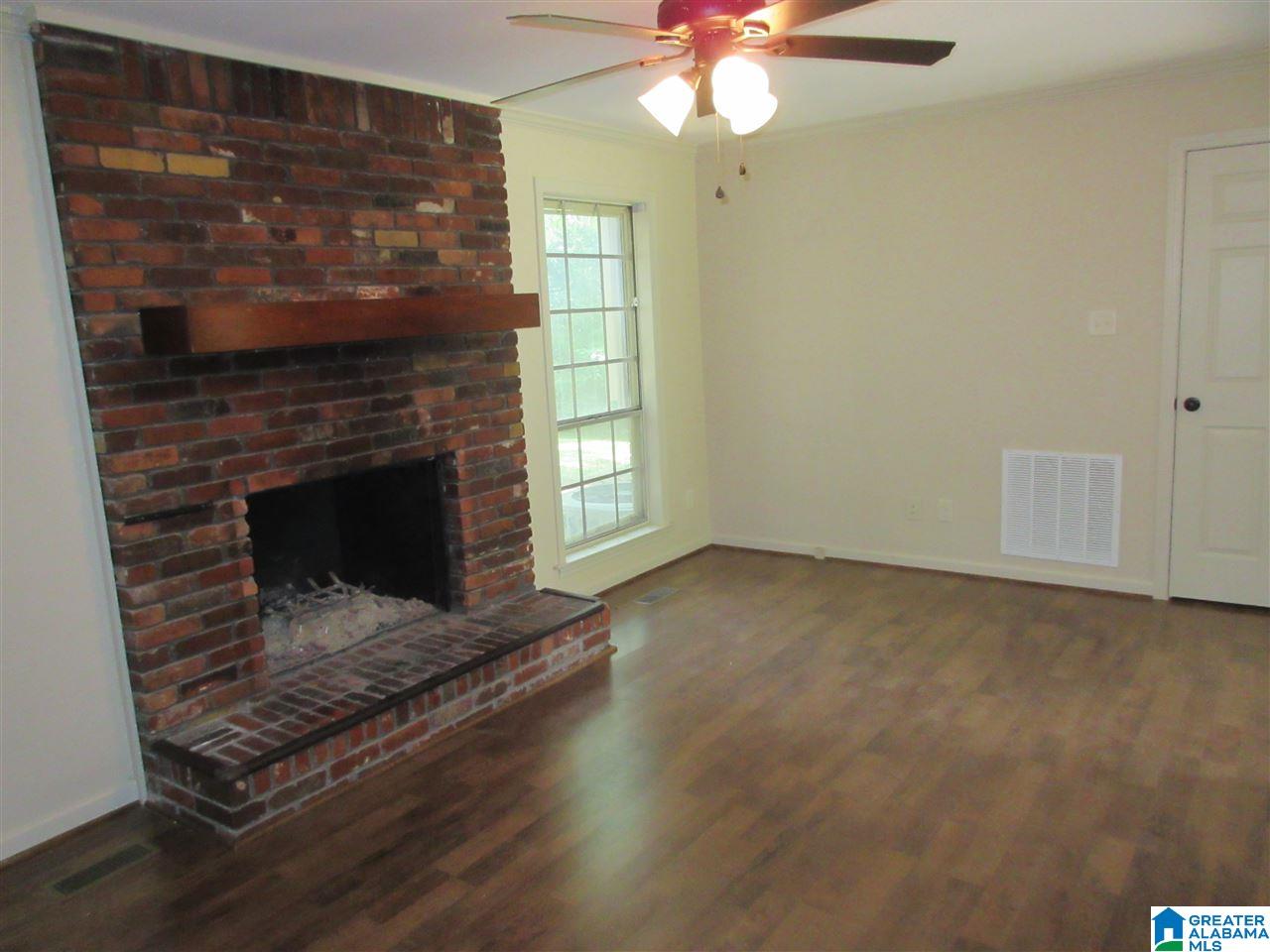 124 Hickory Street Alabaster, AL 35114 - Photo 8 of 27