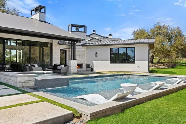 $2,995,000 | 6037 Verandero Court, Austin, TX 78738