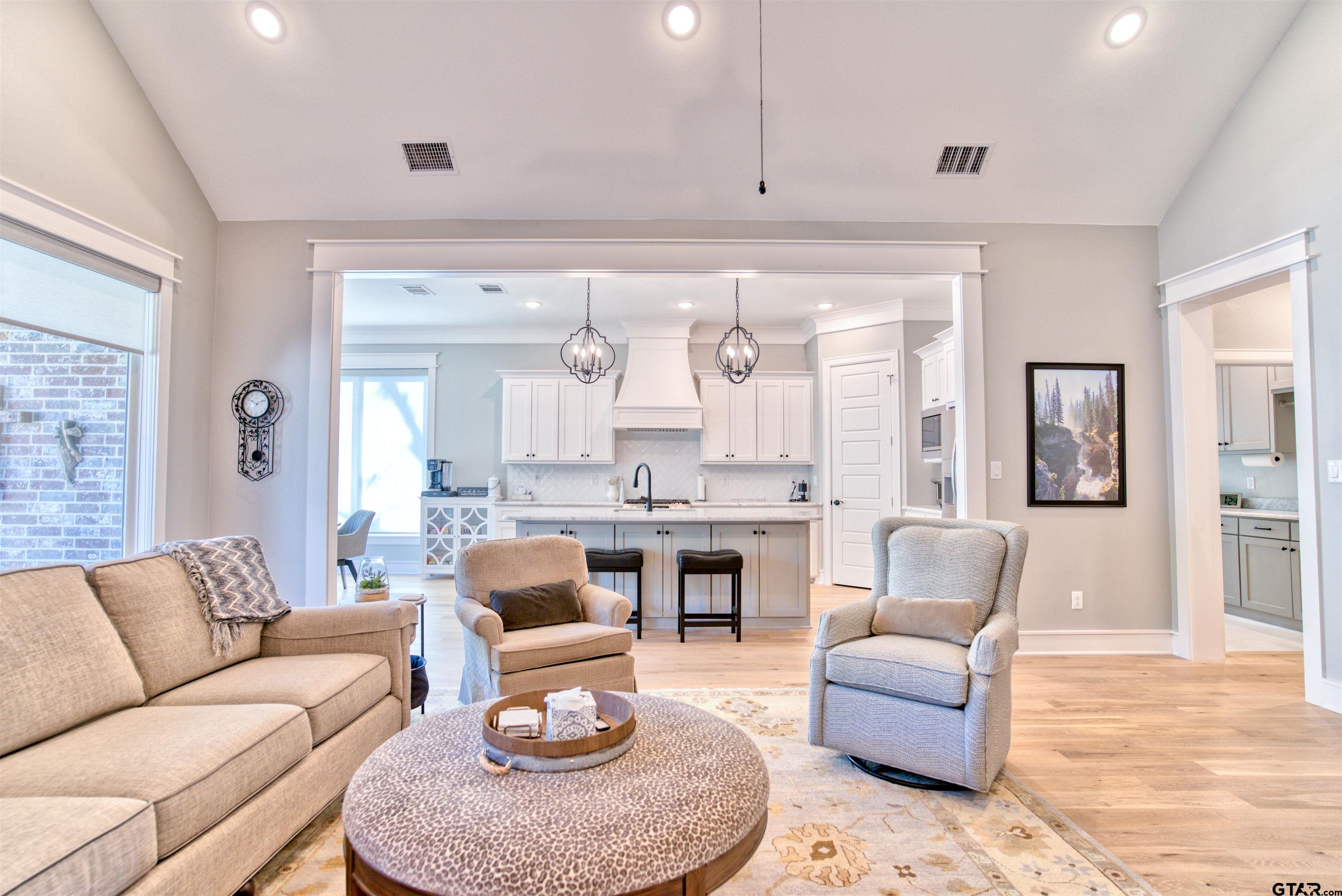 1882 Stonehaven Court Tyler, TX 75703 - Photo 8 of 48