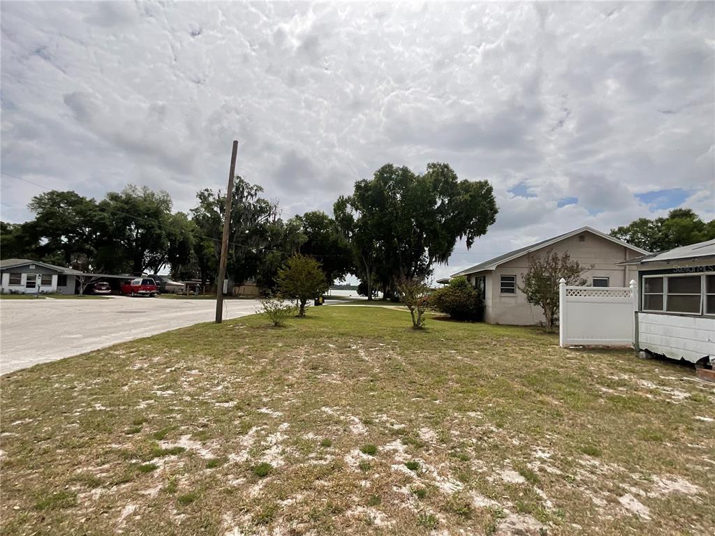 109 Palencia Road Auburndale, FL 33823 - Photo 3 of 10