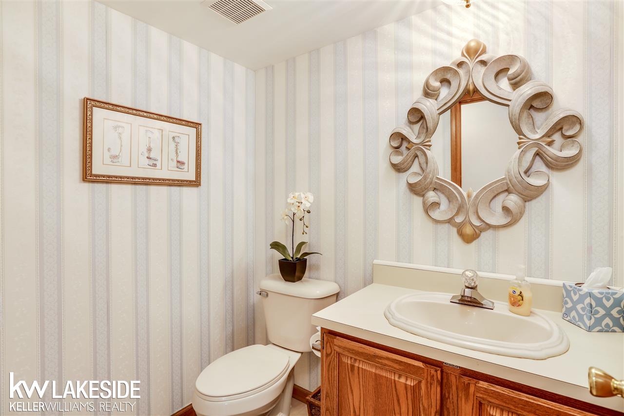 1196 Maple Leaf Drive Rochester Hills, MI 48309 - Photo 17 of 26