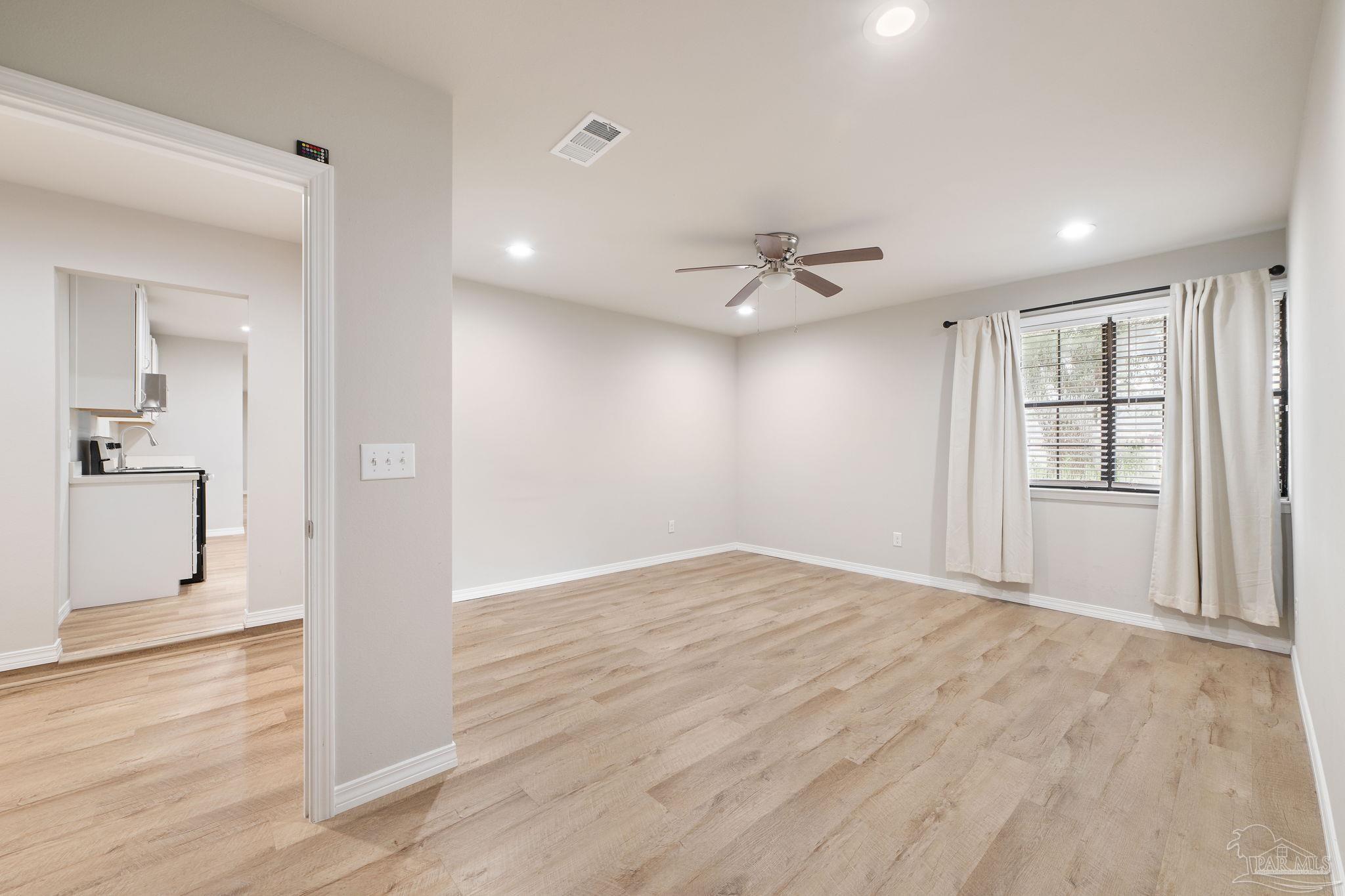 4624 Santa Rosa Drive Pace, FL 32571 - Photo 11 of 24