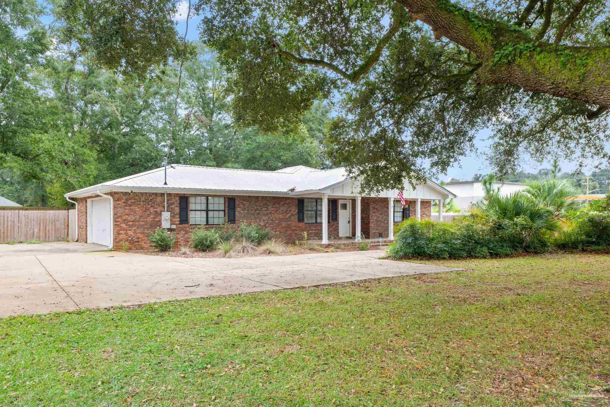 4624 Santa Rosa Drive Pace, FL 32571 - Photo 2 of 24