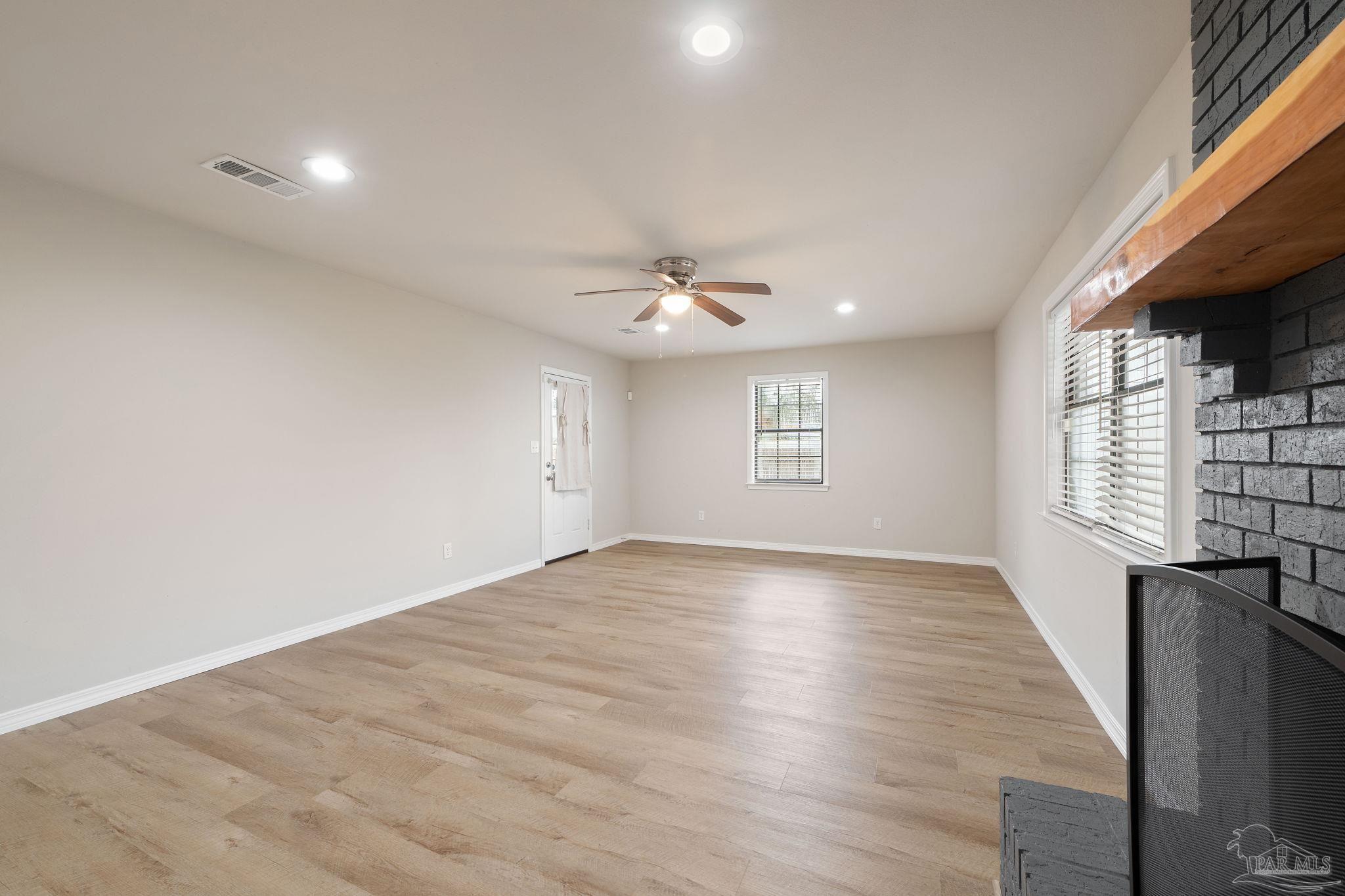 4624 Santa Rosa Drive Pace, FL 32571 - Photo 5 of 24