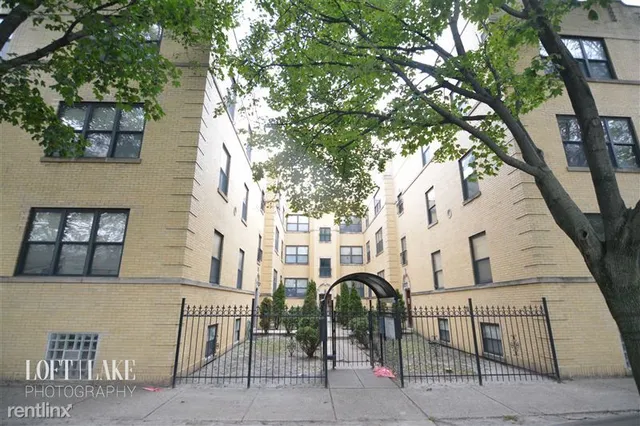 $1,600 | 4345 North Sawyer Avenue, Unit A3, Chicago, IL 60618