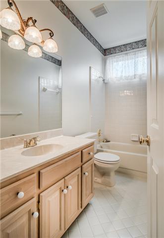 2033 Roderick Circle Franklin, TN 37064 - Photo 12 of 20 2nd bath off the hall serves the 2nd bedroom downstairs