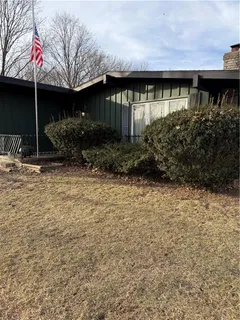 $215,000 | 2527 Queen Ridge Drive, Independence, MO 64055