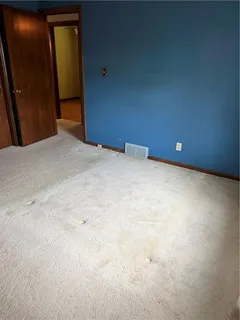 $215,000 | 2527 Queen Ridge Drive, Independence, MO 64055