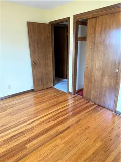 $215,000 | 2527 Queen Ridge Drive, Independence, MO 64055