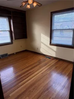 $215,000 | 2527 Queen Ridge Drive, Independence, MO 64055