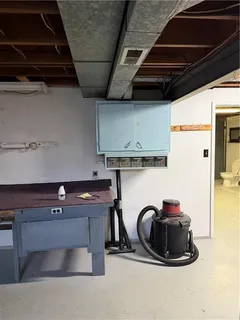 $215,000 | 2527 Queen Ridge Drive, Independence, MO 64055