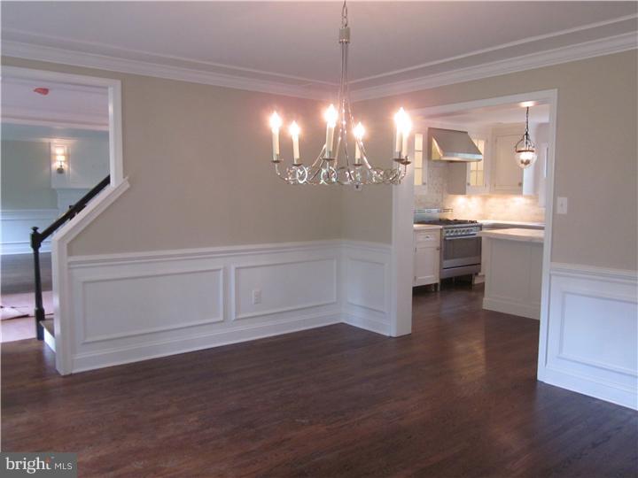 241 Country Gate Road Wayne, PA 19087 - Photo 11 of 25 Dining Room