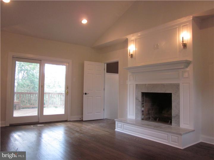 241 Country Gate Road Wayne, PA 19087 - Photo 14 of 25 Family Room
