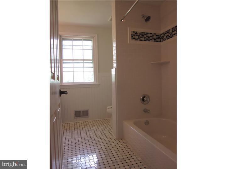 241 Country Gate Road Wayne, PA 19087 - Photo 18 of 25 Bathroom