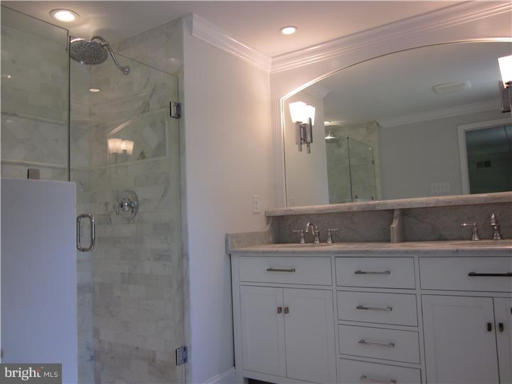 241 Country Gate Road Wayne, PA 19087 - Photo 20 of 25 Bathroom