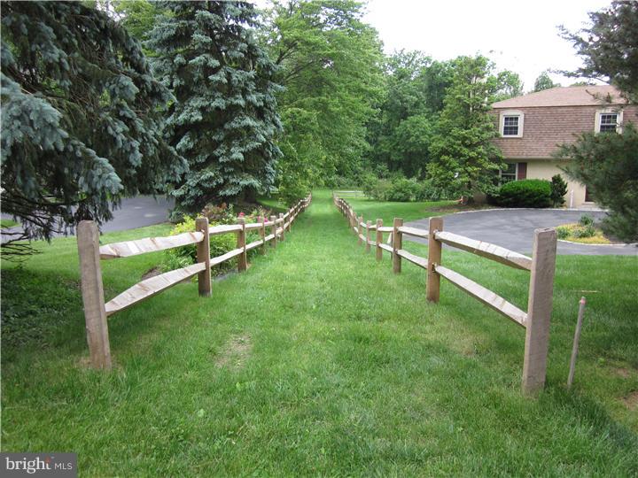 241 Country Gate Road Wayne, PA 19087 - Photo 24 of 25 Common Area