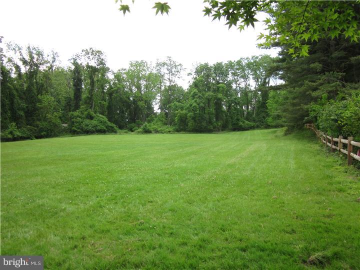 241 Country Gate Road Wayne, PA 19087 - Photo 25 of 25 Common Area
