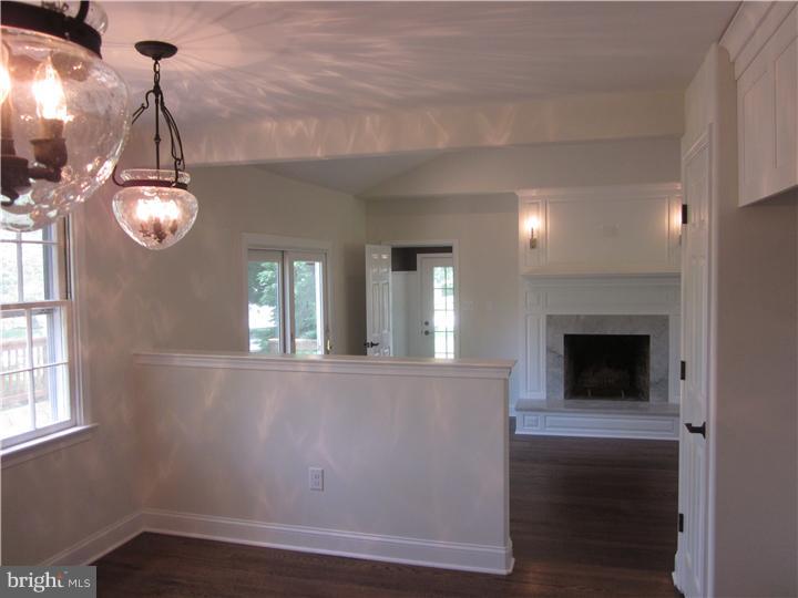 241 Country Gate Road Wayne, PA 19087 - Photo 8 of 25 Kitchen