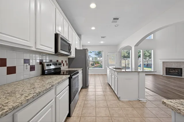 $2,690 | 23730 River Pl Drive, Katy, TX 77494