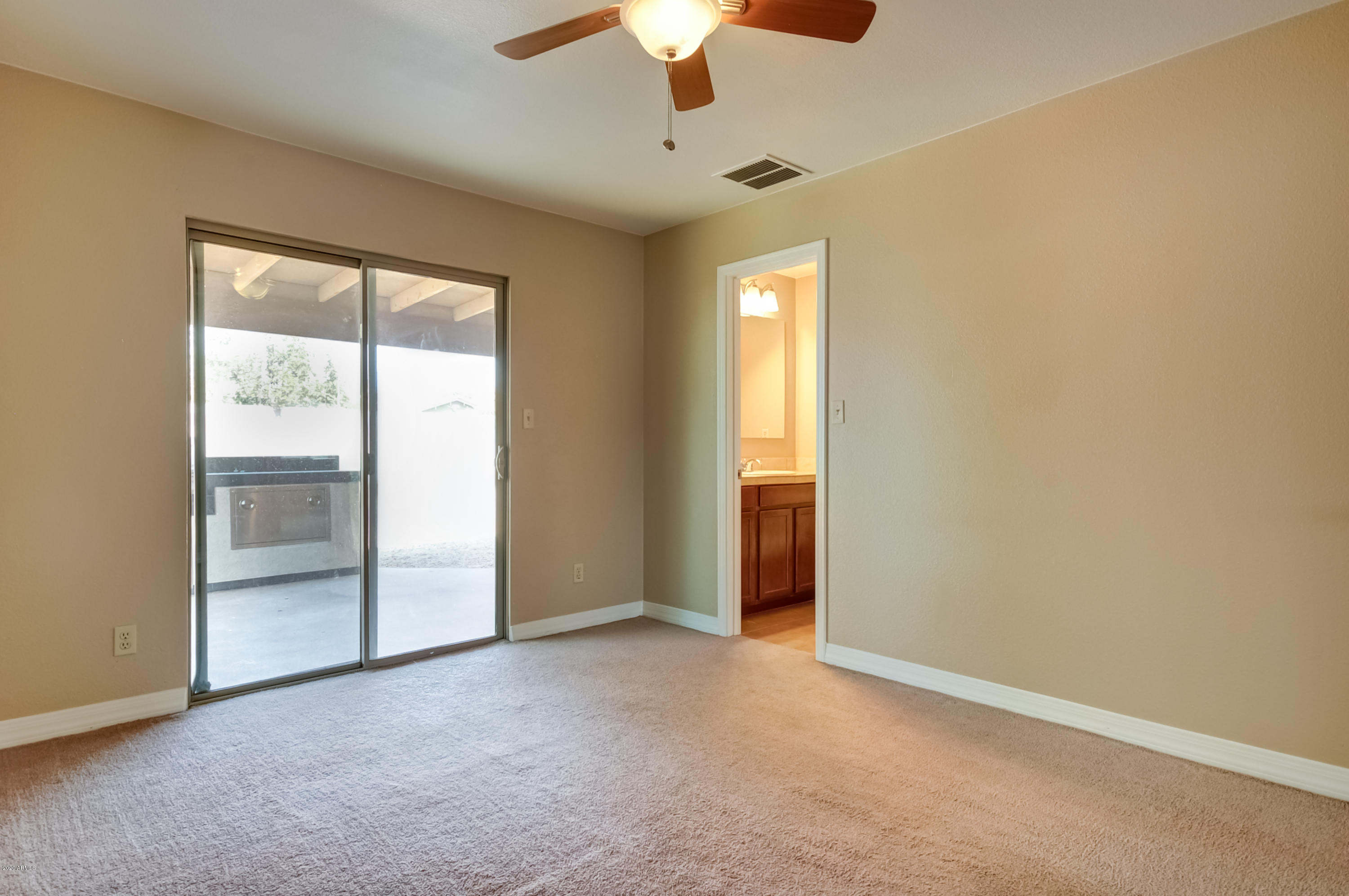 2326 West Vineyard Road Tempe, AZ 85282 - Photo 15 of 32 2326 W Vineyard Rd-16