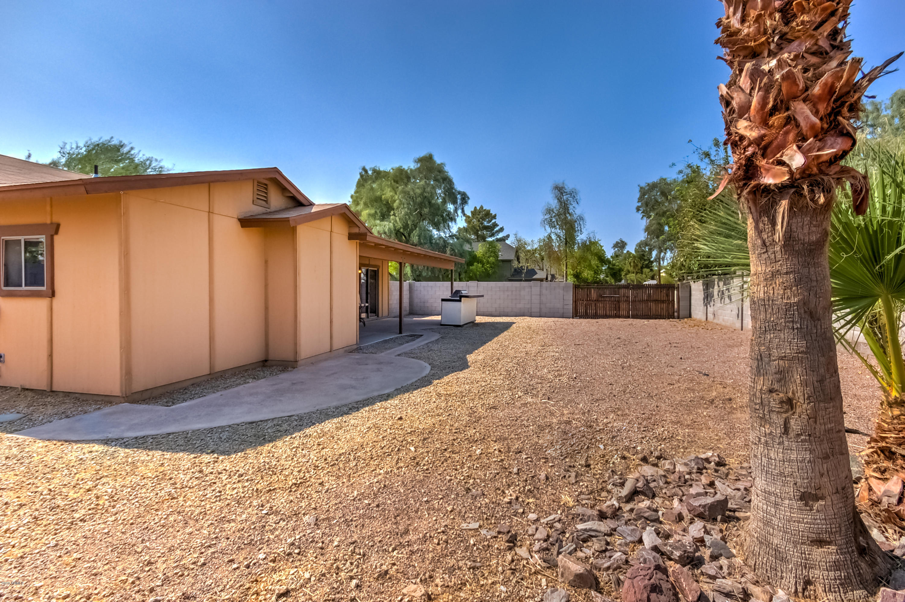 2326 West Vineyard Road Tempe, AZ 85282 - Photo 28 of 32 2326 W Vineyard Rd-31