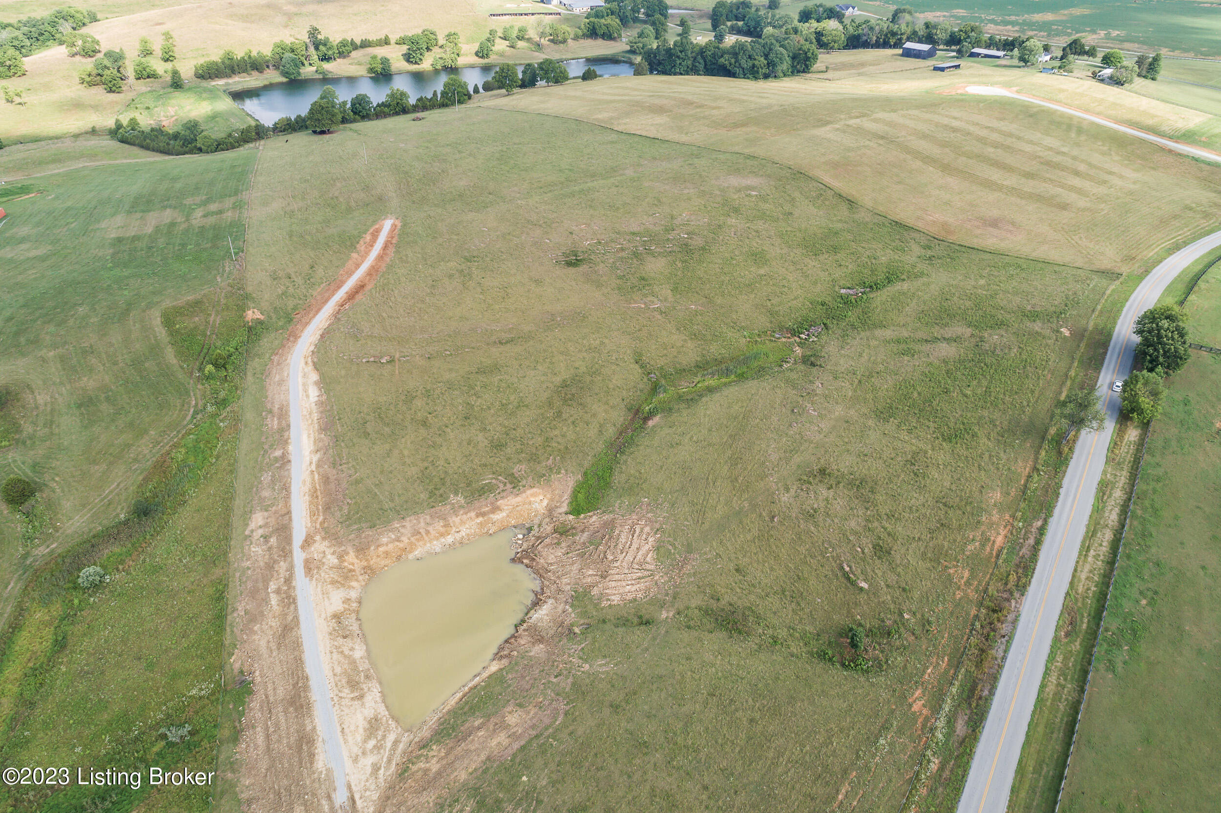 7-8 Manton Road Bardstown, KY 40004 - Photo 12 of 14 MantonRd008