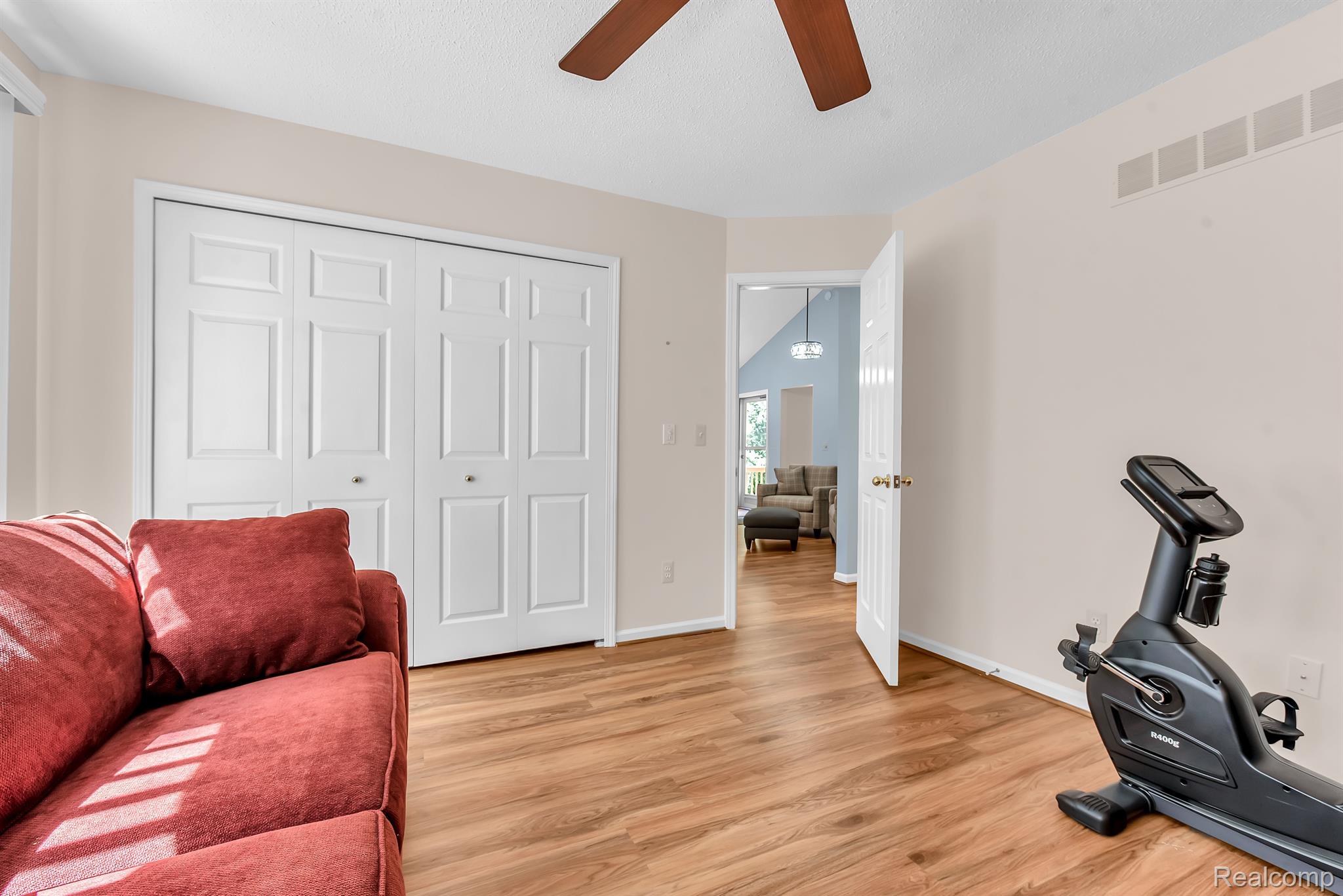 21755 River Ridge Trail Farmington, MI 48335 - Photo 15 of 19 Bedroom #2 (pic #2)