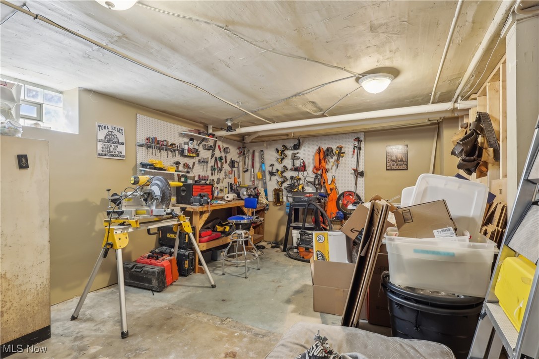 2818 Scarborough Road Cleveland, OH 44118 - Photo 42 of 49 Basement Workshop