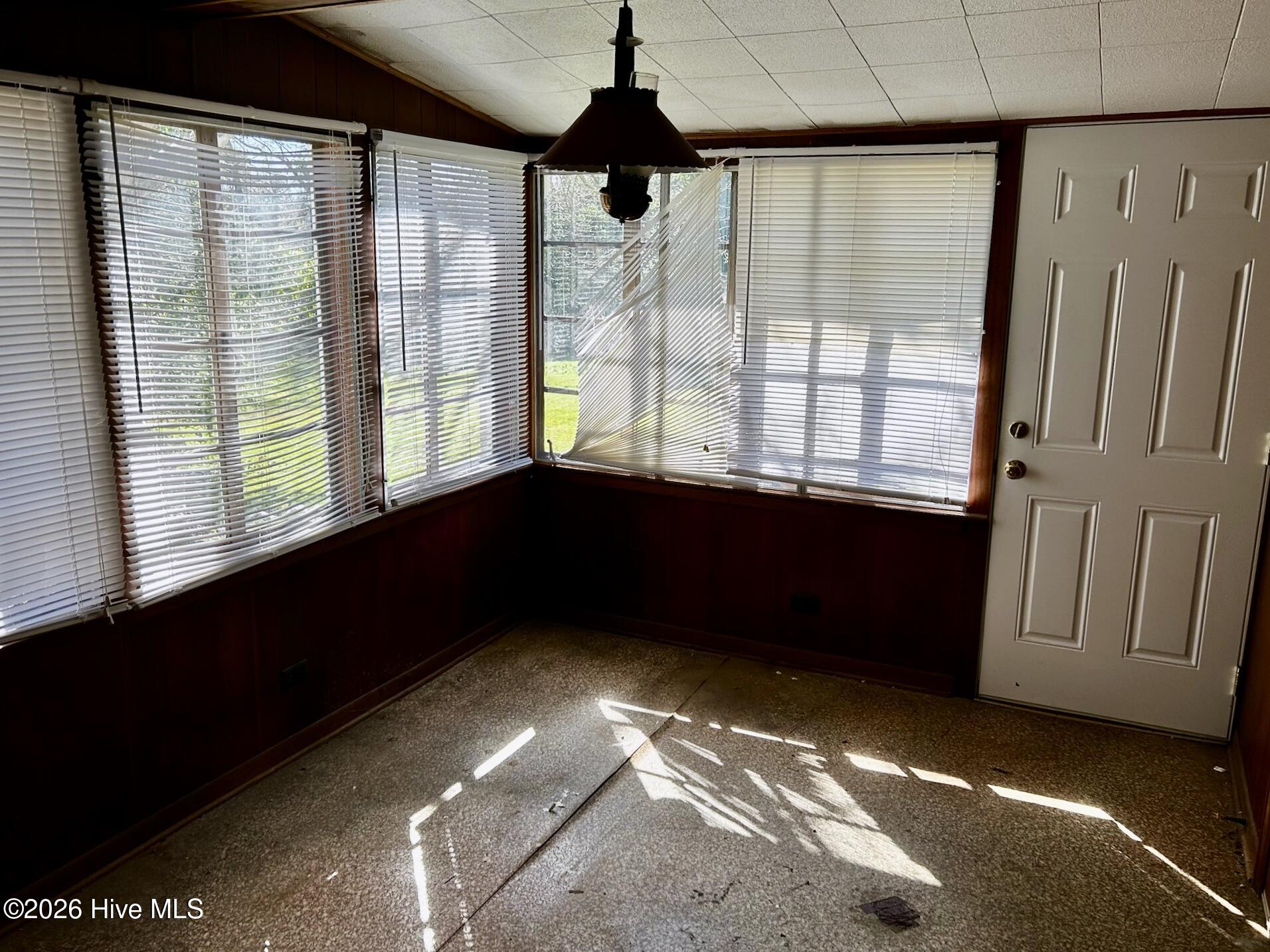 514 East Washington Street Rockingham, NC 28379 - Photo 21 of 45 sunroom