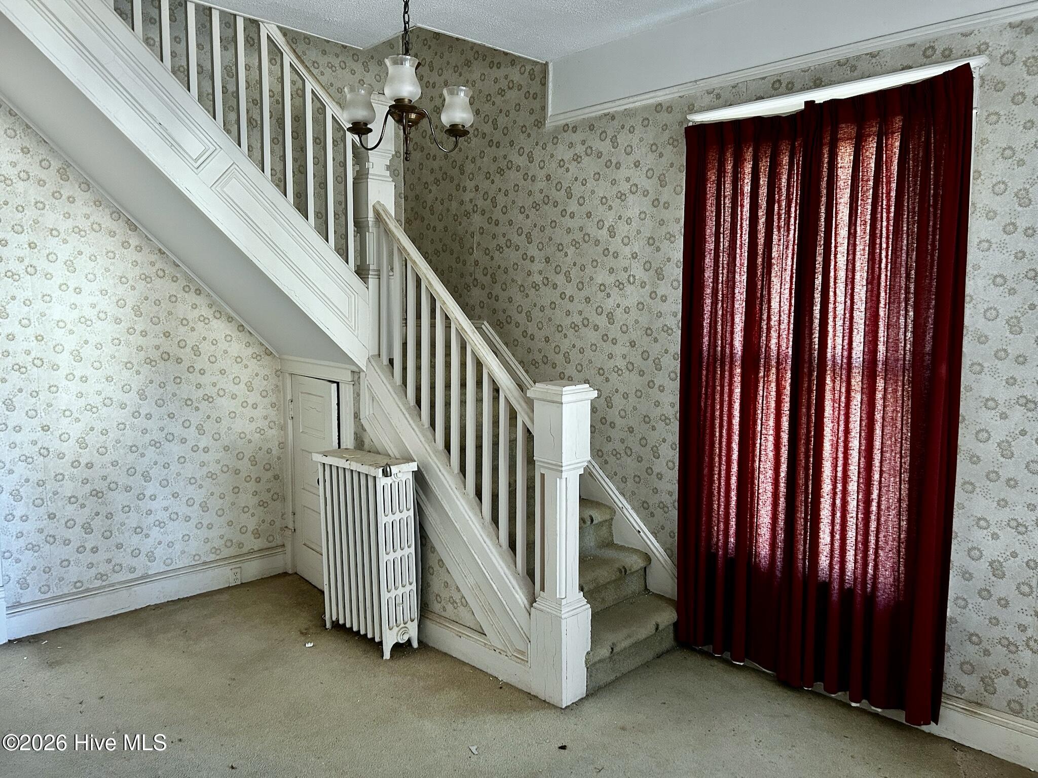514 East Washington Street Rockingham, NC 28379 - Photo 5 of 45 foyer