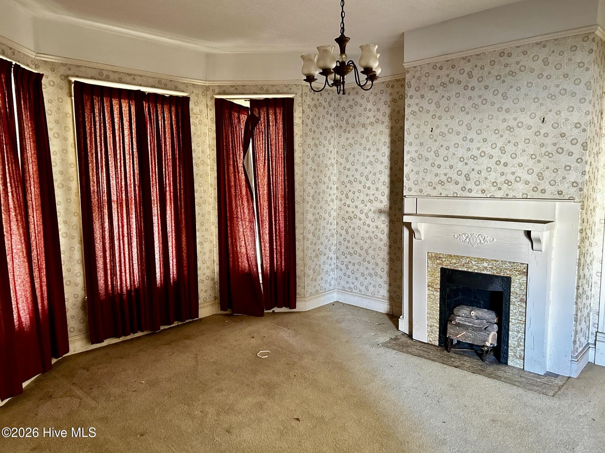 514 East Washington Street Rockingham, NC 28379 - Photo 6 of 45 family room