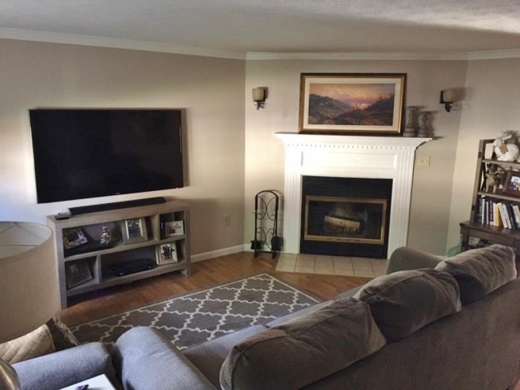 322 Winding Pond Road, Unit 322 Londonderry, NH 03053 - Photo 3 of 23 Gallery Image 3
