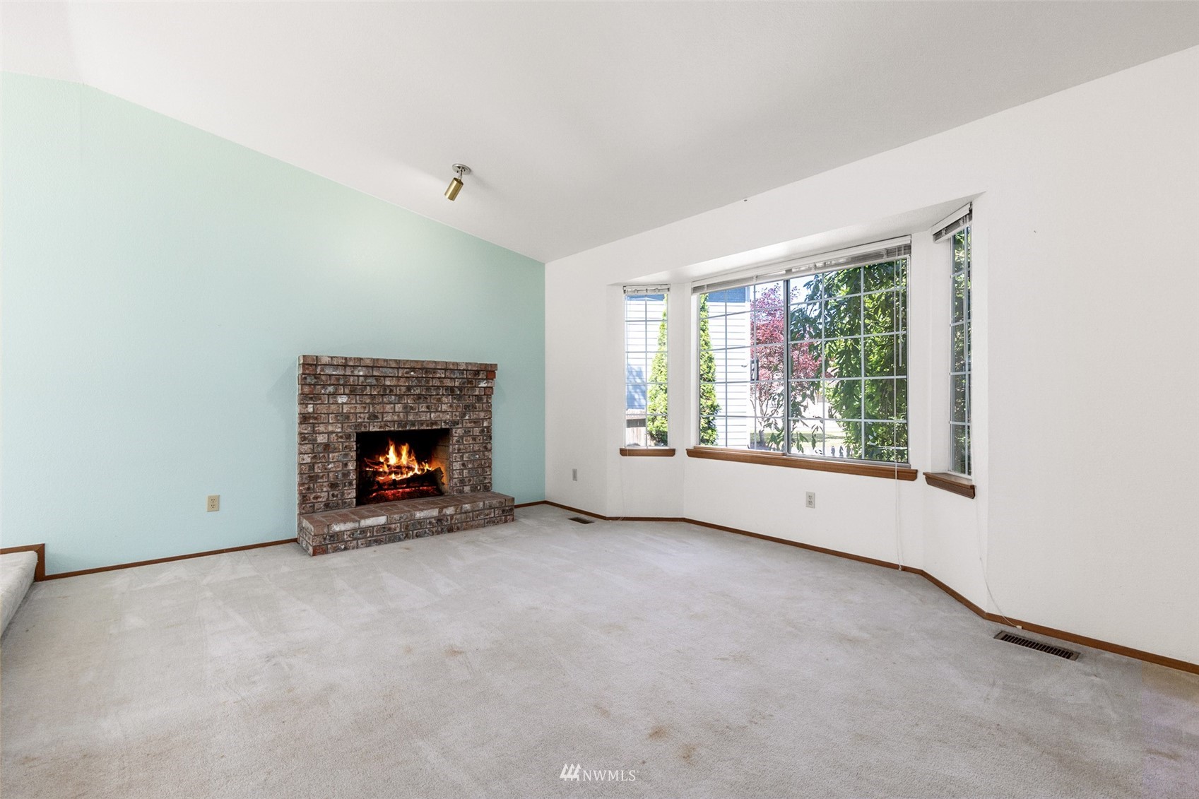 2420 169th Place Southeast Bothell, WA 98012 - Photo 2 of 18 Gallery Image 2