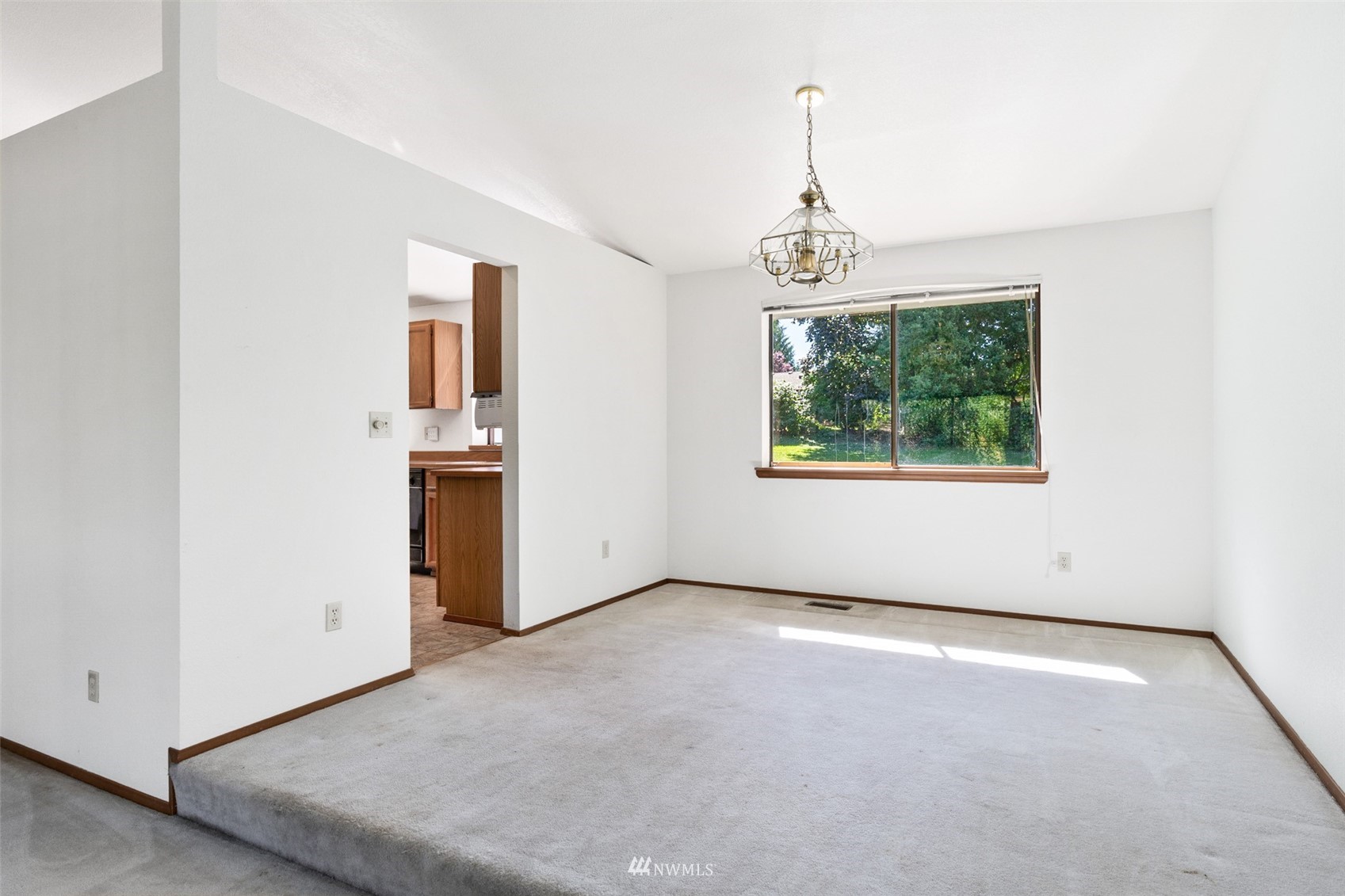 2420 169th Place Southeast Bothell, WA 98012 - Photo 4 of 18 Gallery Image 4