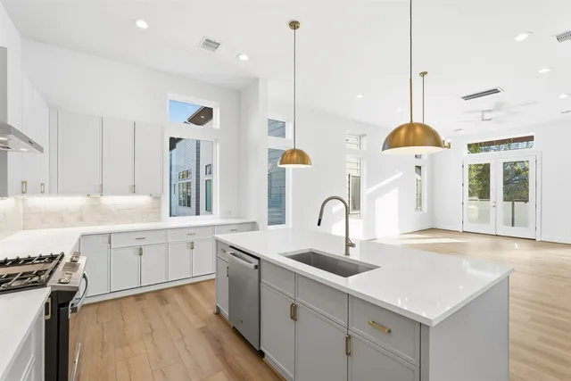 $2,900 | 3828 Wilmer Street, Houston, TX 77003