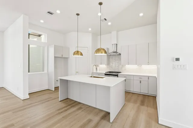 $2,950 | 3828 Wilmer Street, Houston, TX 77003