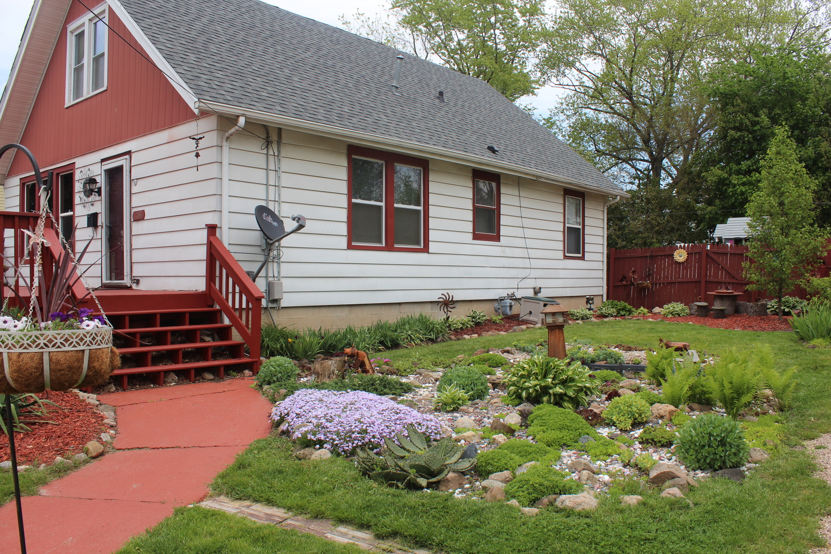733 Main St Union Grove Union Grove, WI 53182 - Photo 3 of 28