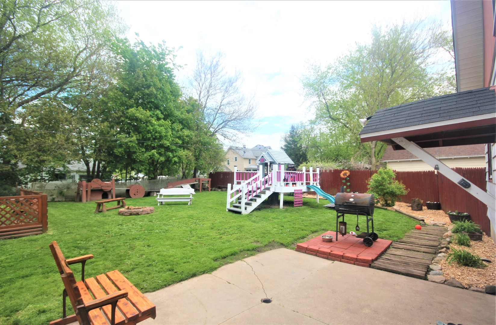 733 Main St Union Grove Union Grove, WI 53182 - Photo 5 of 28