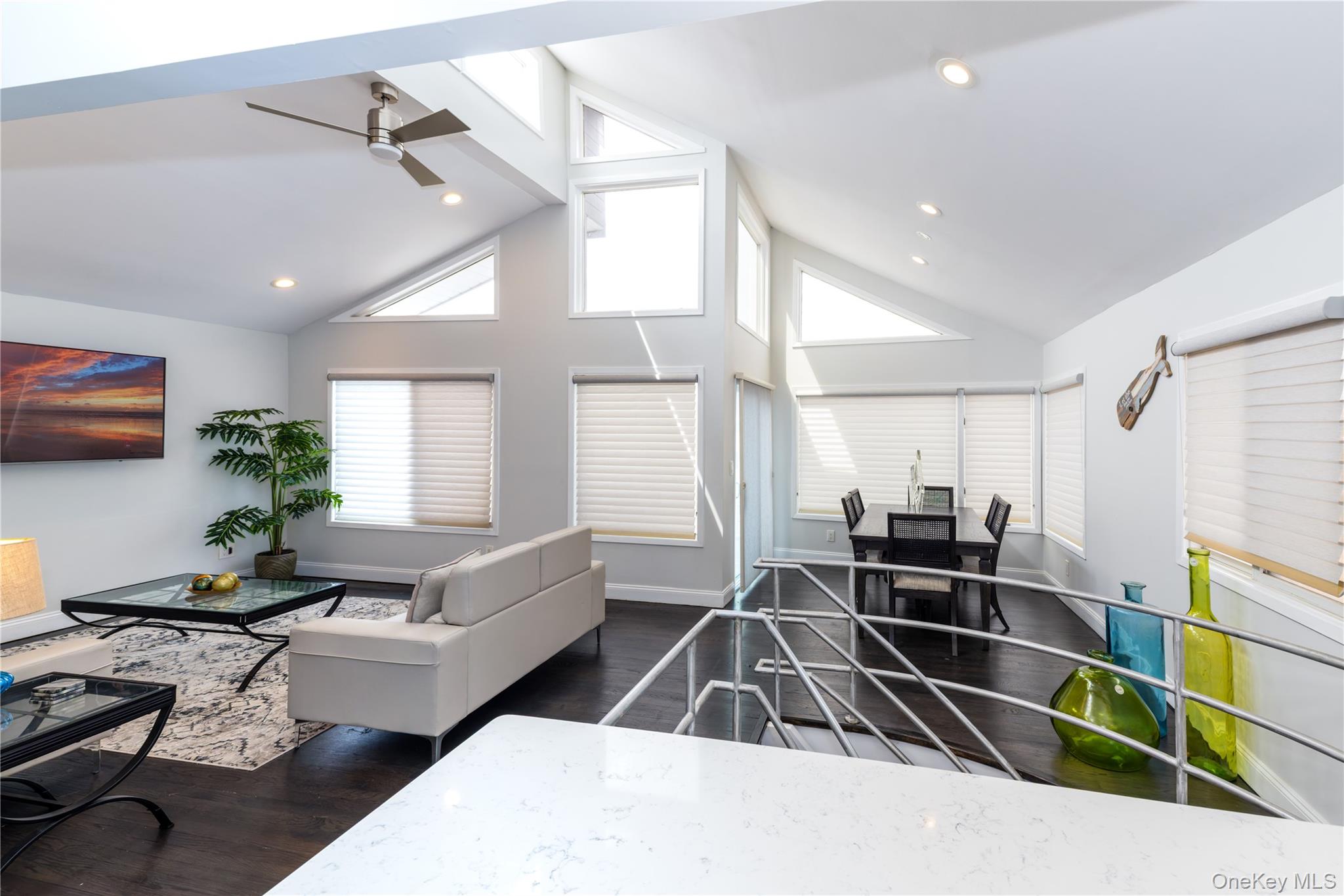 2590 Riverside Drive Wantagh, NY 11793 - Photo 7 of 27