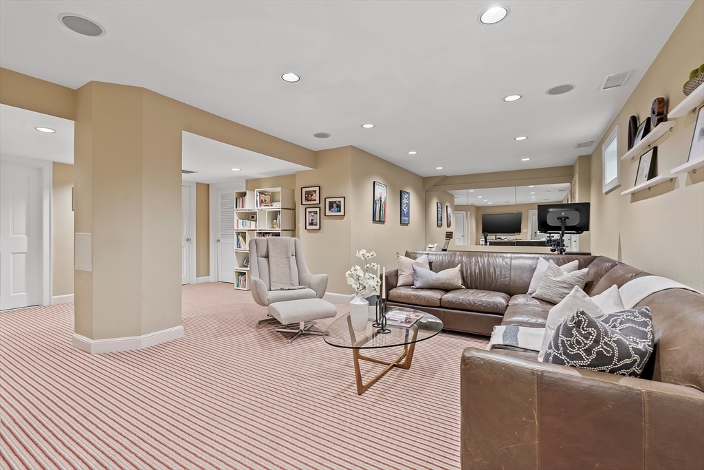 171 Hobart Road Newton, MA 02459 - Photo 26 of 35 Gallery Image 26