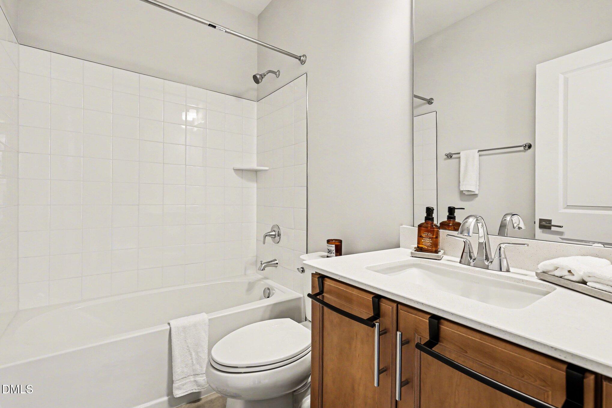 11549 Helmond Way, Unit 115 Raleigh, NC 27617 - Photo 19 of 25 016_file_3314