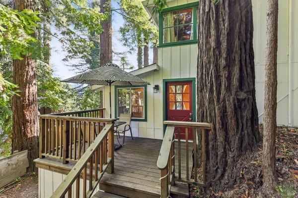 $575,000 | 14619 Eagle Nest Lane, Guerneville, CA 95446