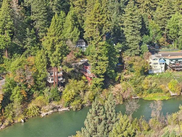 $575,000 | 14619 Eagle Nest Lane, Guerneville, CA 95446