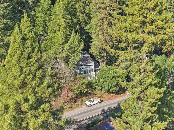 $575,000 | 14619 Eagle Nest Lane, Guerneville, CA 95446