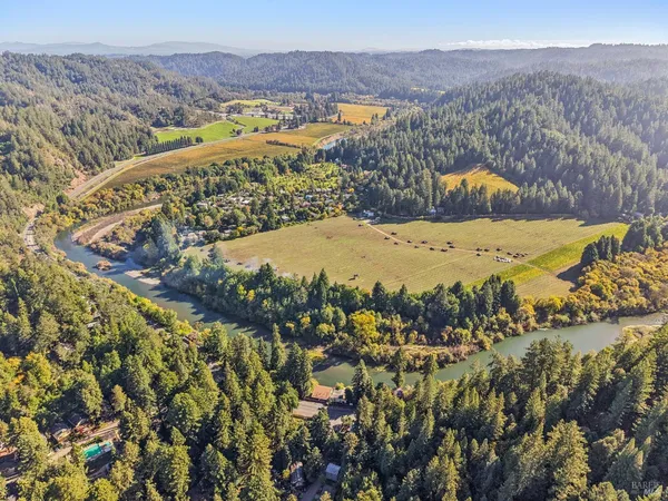 $575,000 | 14619 Eagle Nest Lane, Guerneville, CA 95446
