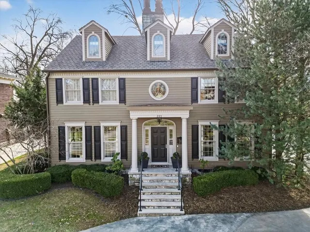 $1,995,000 | 221 West 53rd Terrace, Kansas City, MO 64112