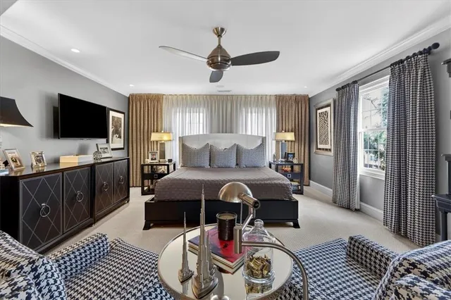 $1,995,000 | 221 West 53rd Terrace, Kansas City, MO 64112